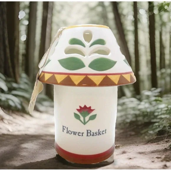 Jim Shore Heartwood Creek Candle W‎ Shade Flower Basket Spring Summer 114909 NEW - Picture 2 of 5